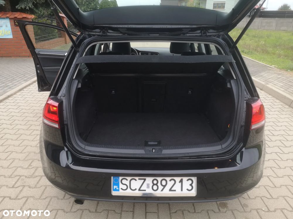 Volkswagen Golf 1.6 TDI DPF Highline - 13