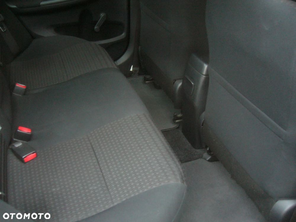 Toyota Corolla 1.4 D-4D Terra - 17