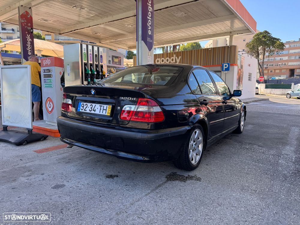 BMW 320 d Sport - 4