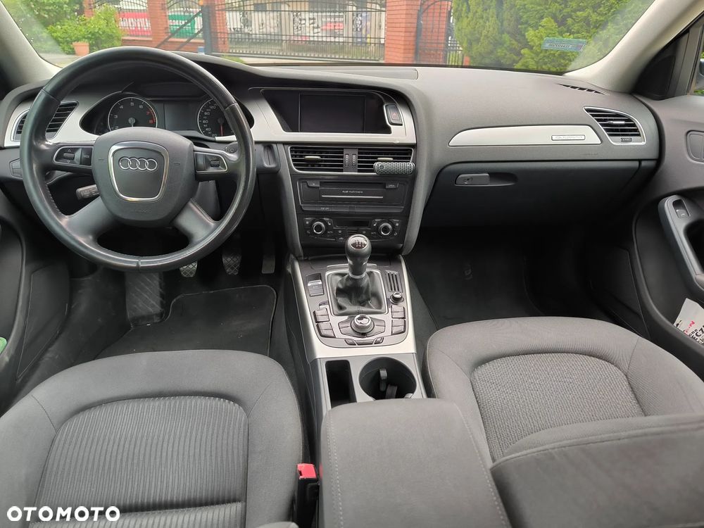 Audi A4 Avant 1.8 TFSI quattro Attraction - 6