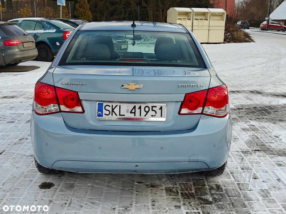 Chevrolet Cruze 2.0 LS - 10