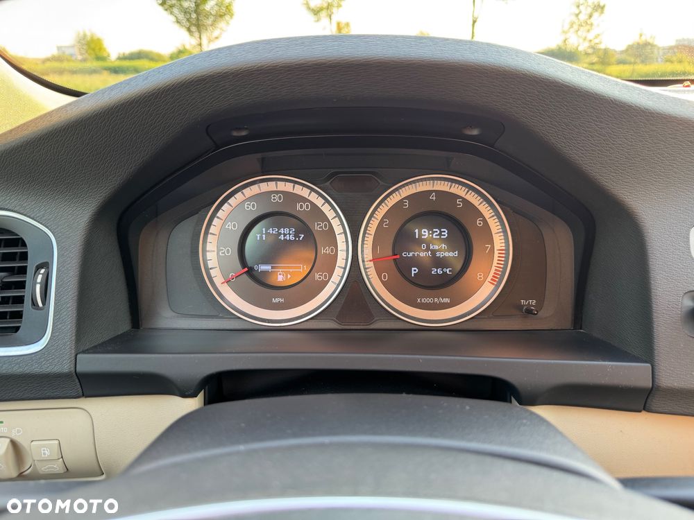 Volvo S60 2.5 T5 - 18