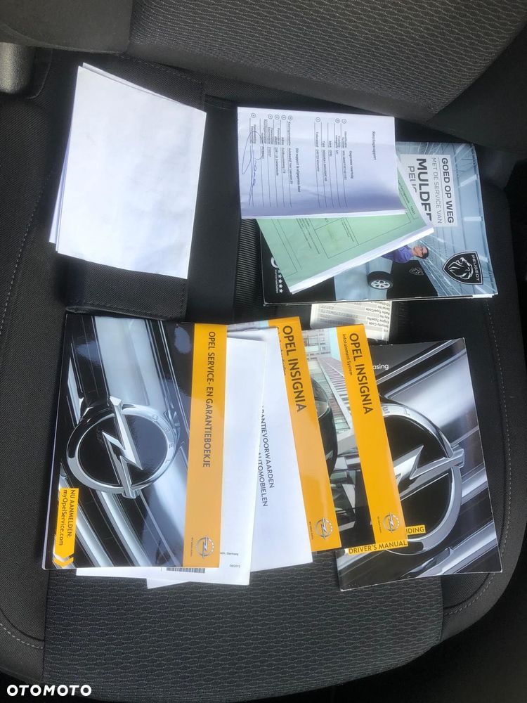 Opel Insignia - 8