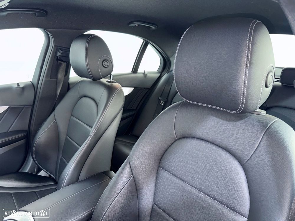 Mercedes-Benz C 300 2016 photo 4