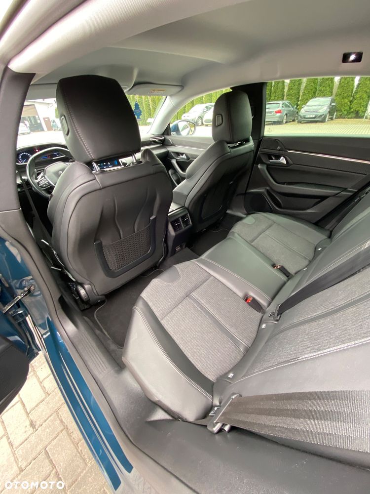 Peugeot 508 BlueHDi 130 EAT8 Allure - 31