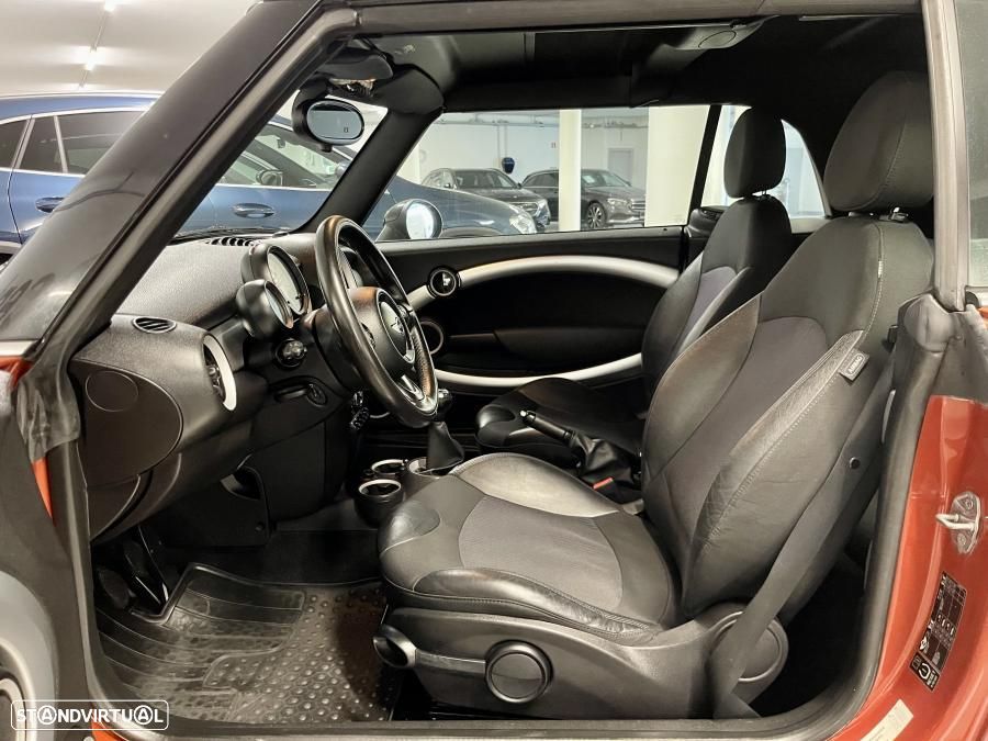 MINI Cabrio Cooper - 11