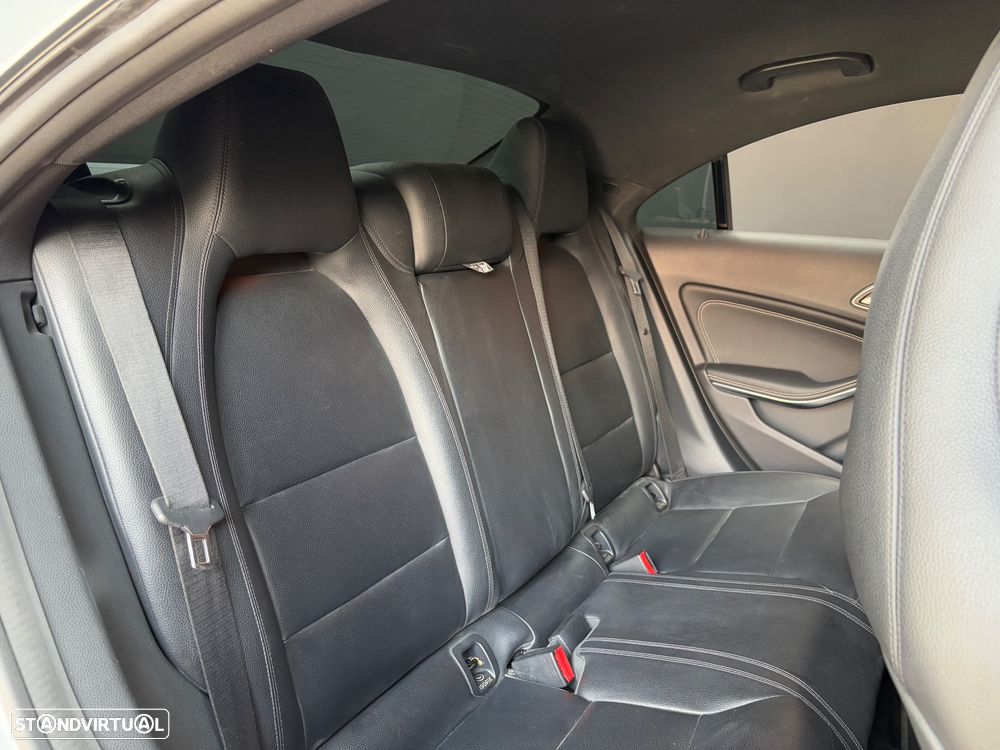 Mercedes-Benz CLA 200 d 7G-DCT AMG Line - 15