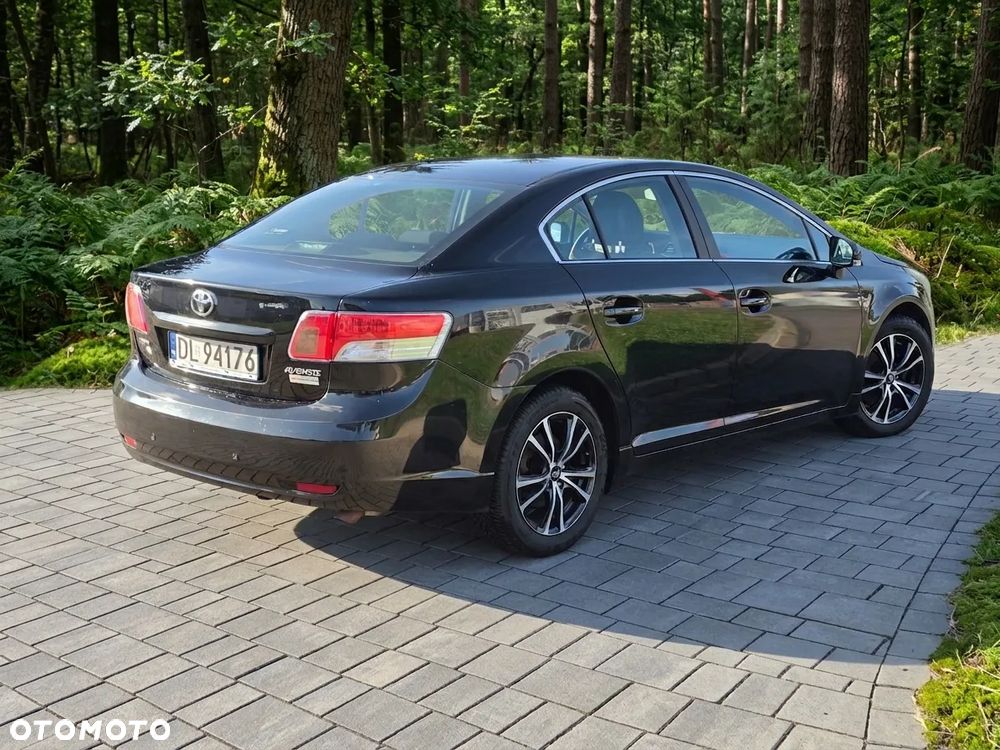 Toyota Avensis 2.0 D-4D Luna - 5