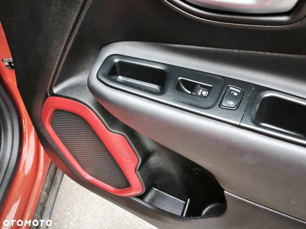 Jeep Renegade - 11