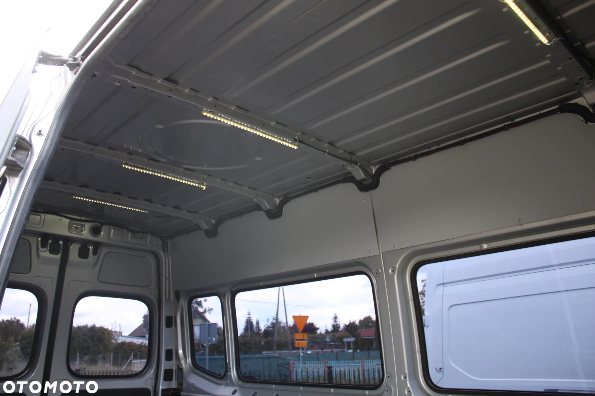 Hyundai H350 - 14