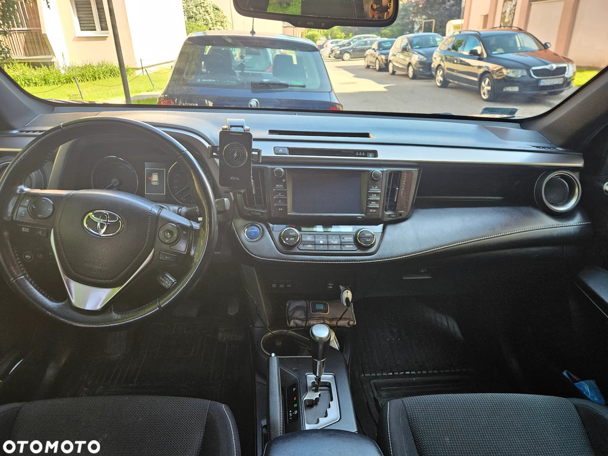 Toyota RAV4 Hybrid Style 4x2 - 8