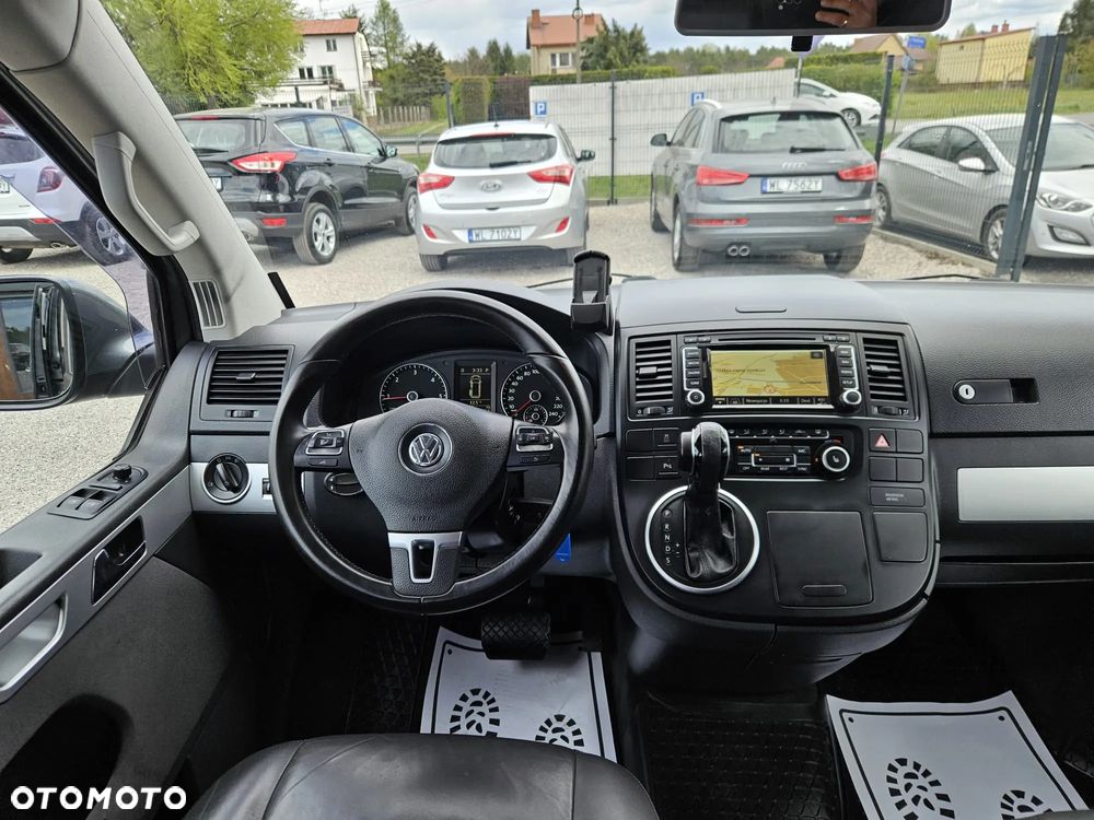 Volkswagen Multivan - 19