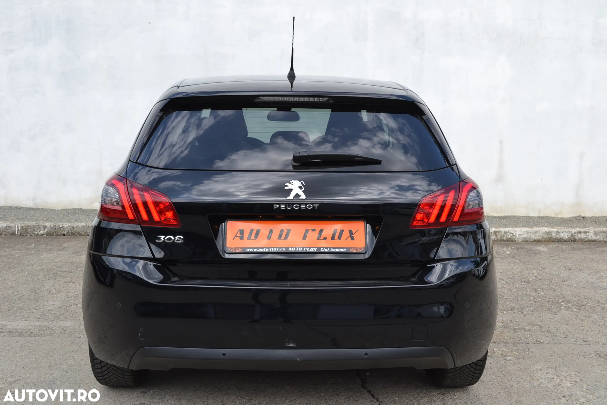 Peugeot 308 PureTech 130 EAT8 Allure - 6