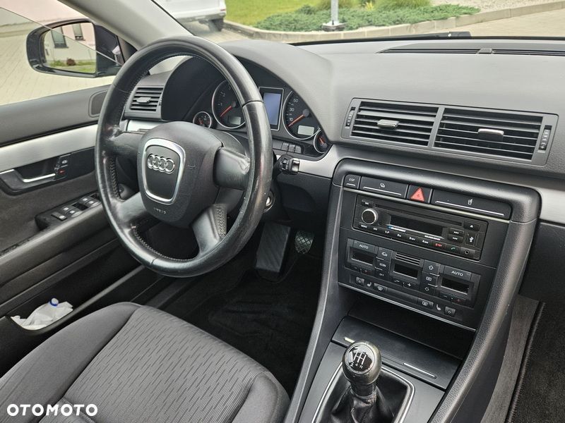 Audi A4 Avant - 6