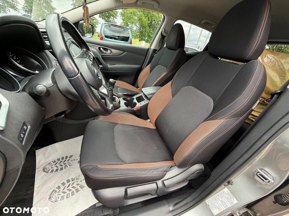 Nissan Qashqai 1.3 DIG-T N-Connecta - 12