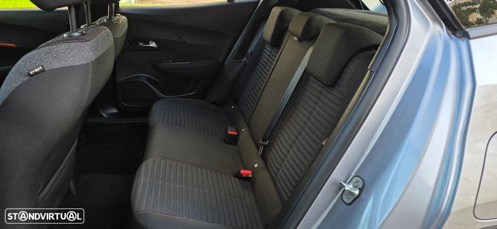 Peugeot 2008 1.2 PureTech Allure - 9