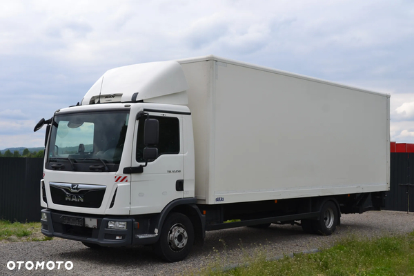 MAN TGL 12.250 Kontener 18 palet Winda 1500 Kg Kurierka Izoterma TGM Atego Klima Import DE