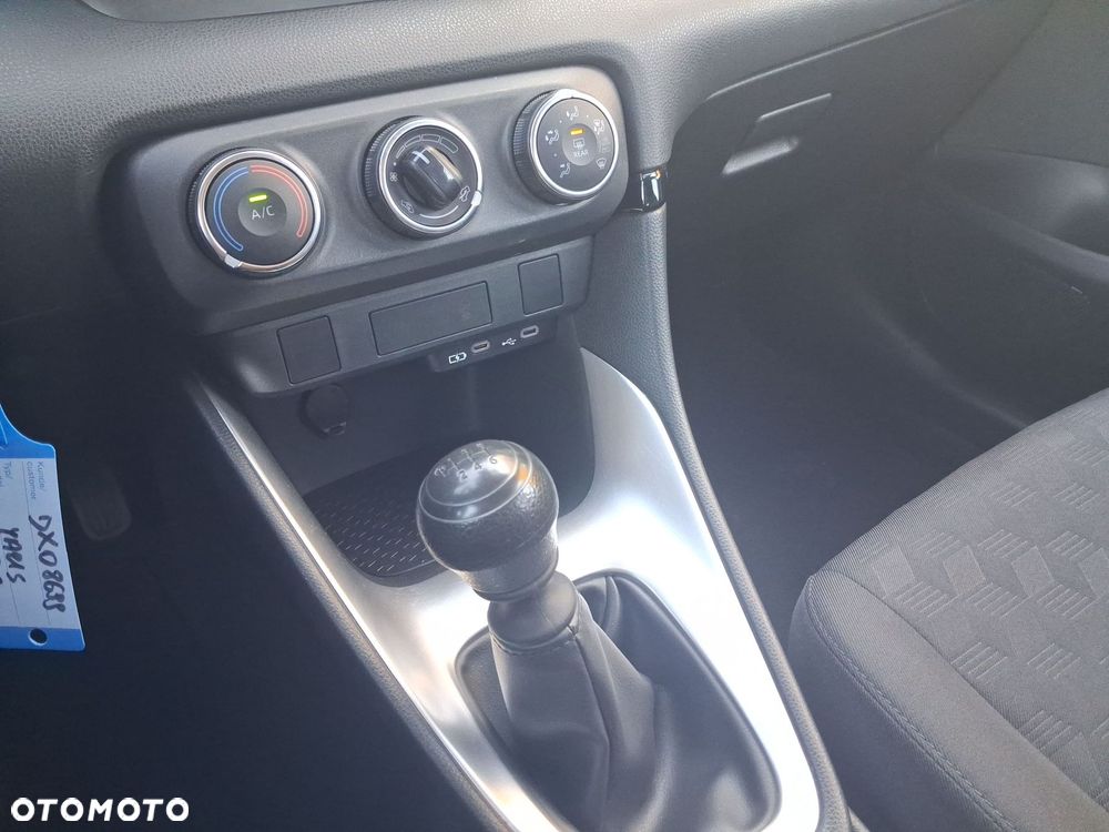 Toyota Yaris 1.5 Active - 22