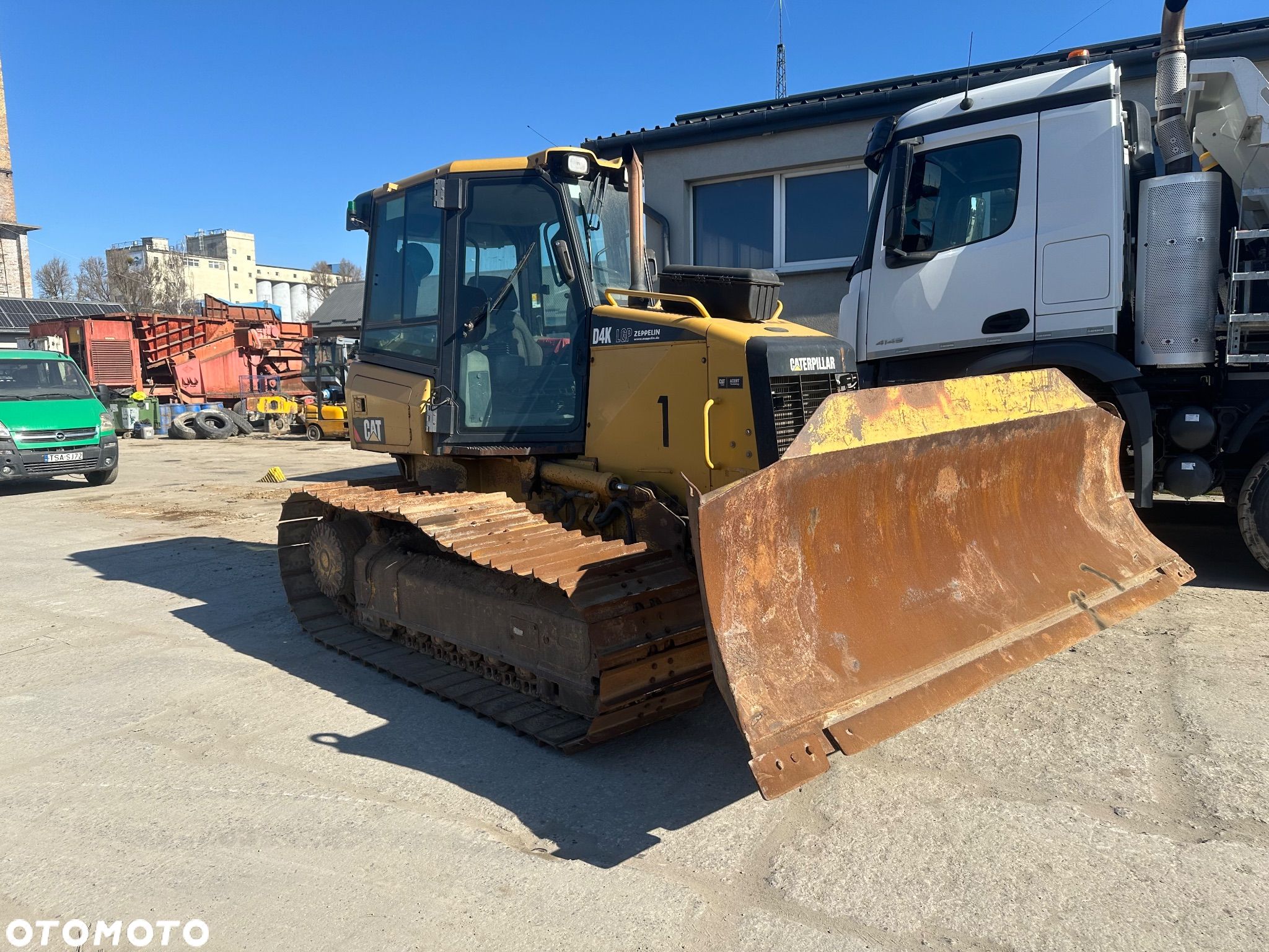 Caterpillar D4K LGP - 1