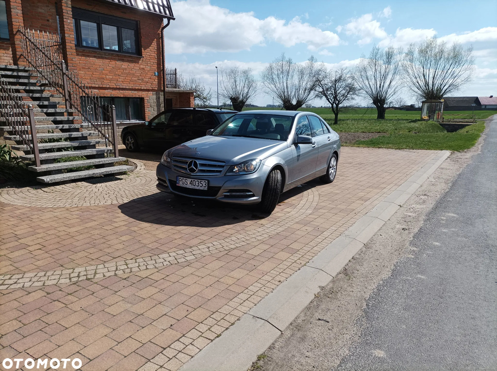 Mercedes-Benz Klasa C 180 CGI BlueEff Avantgarde - 14