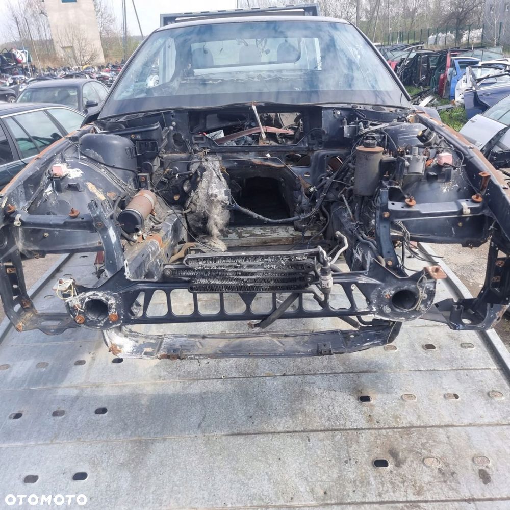 BMW 8 E31 840 850 KAROSERIA SZKIELET GOŁA BUDA EU - 4
