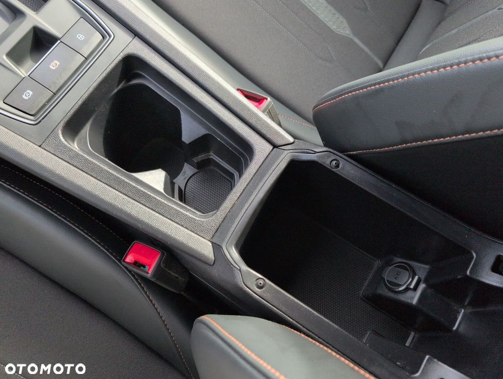 Cupra Leon 1.5 eTSI DSG - 36