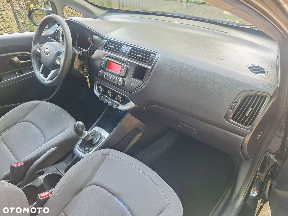 Kia Rio 1.4 Edition 7 - 13