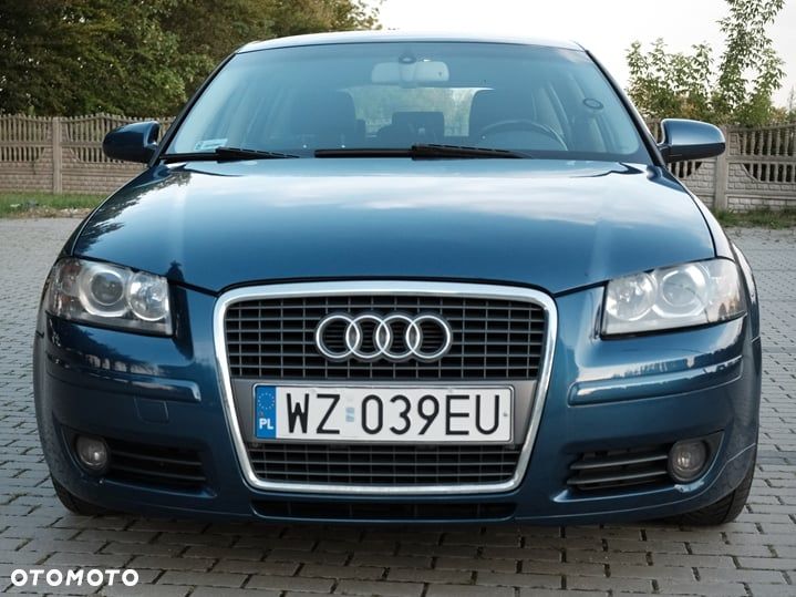 Audi A3 Sportback - 2