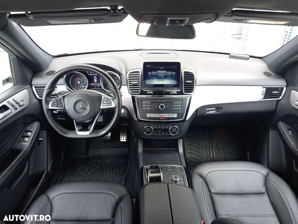 Mercedes-Benz GLE - 11