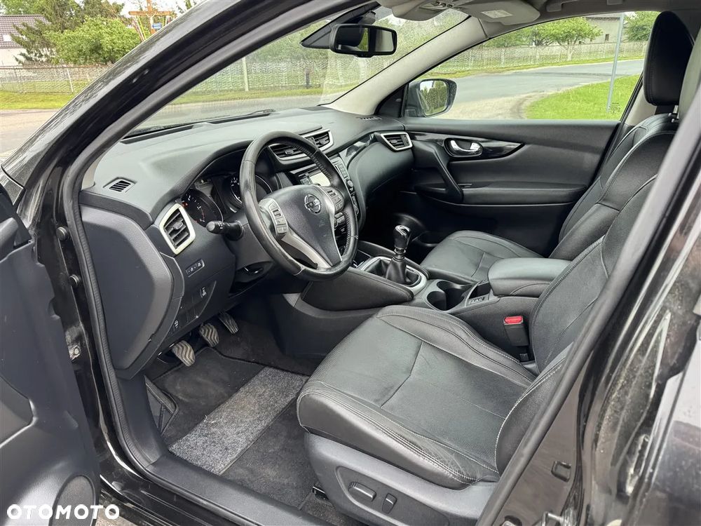 Nissan Qashqai 1.6 dCi 4x4 Tekna S&S - 17