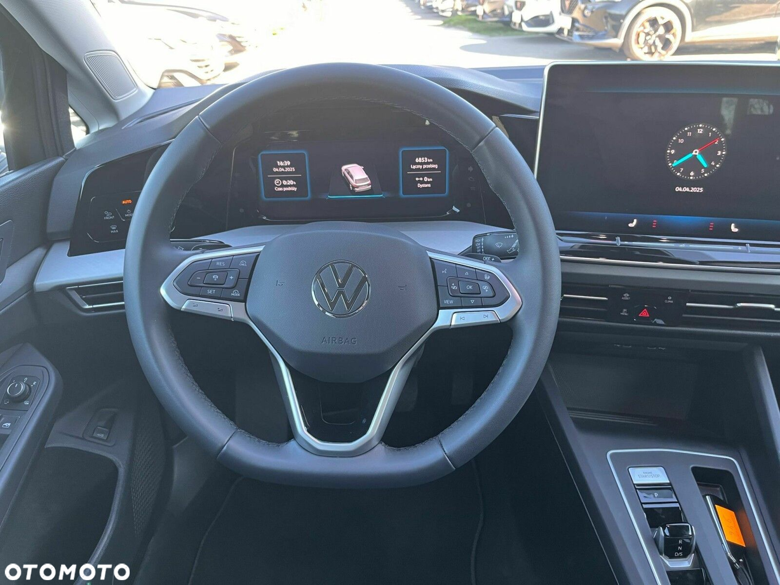 Volkswagen Golf - 14