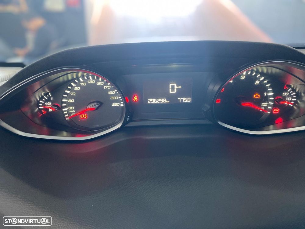 Peugeot 308 SW BlueHDi 120 Stop & Start Allure - 6