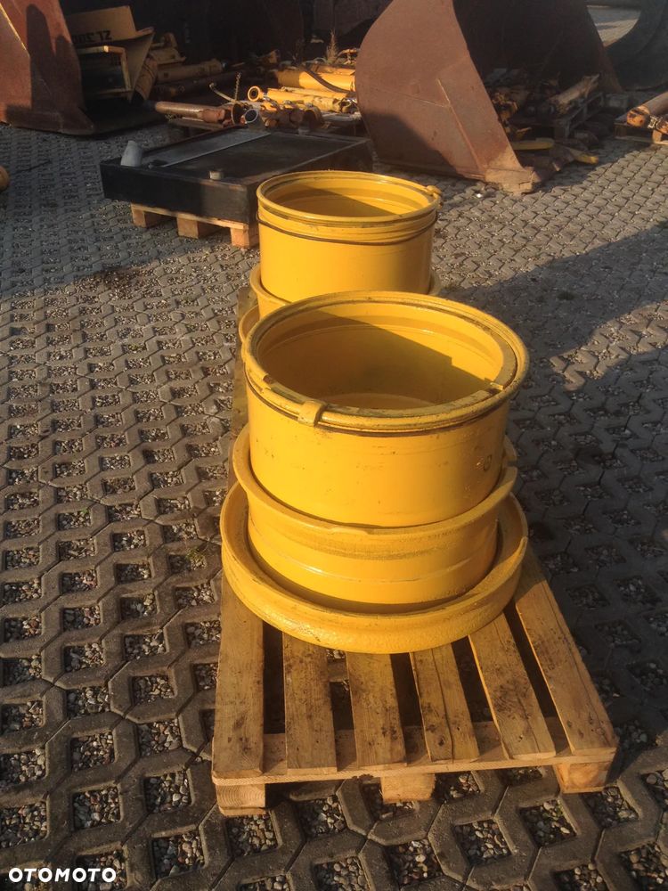 FELGA do ładowarki CASE  921 - 3