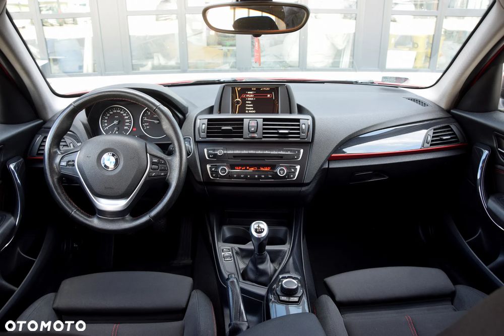 BMW Seria 1 118i Sport Line - 12
