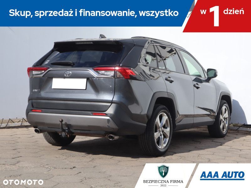 Toyota RAV4 - 7