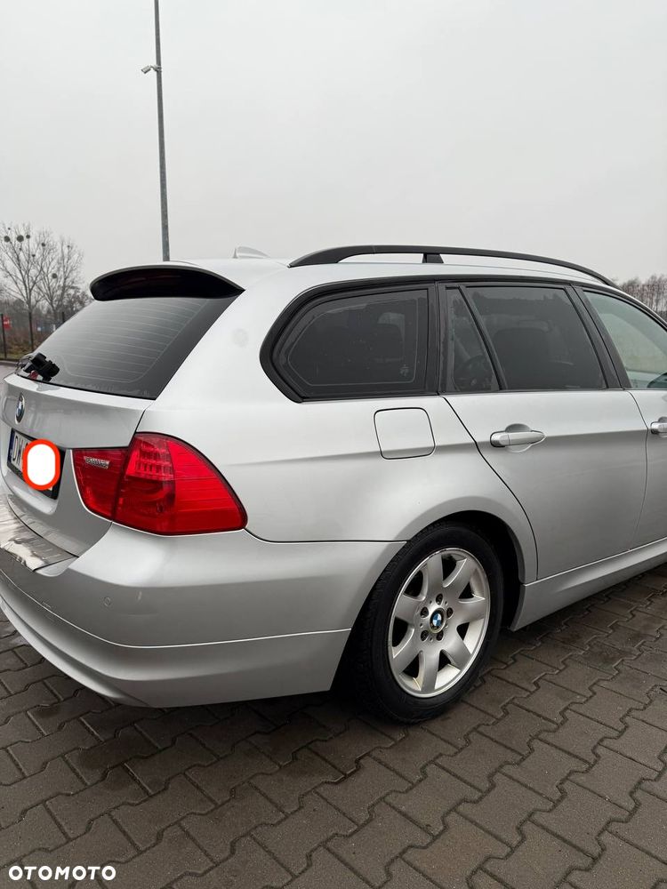 BMW Seria 3 - 18