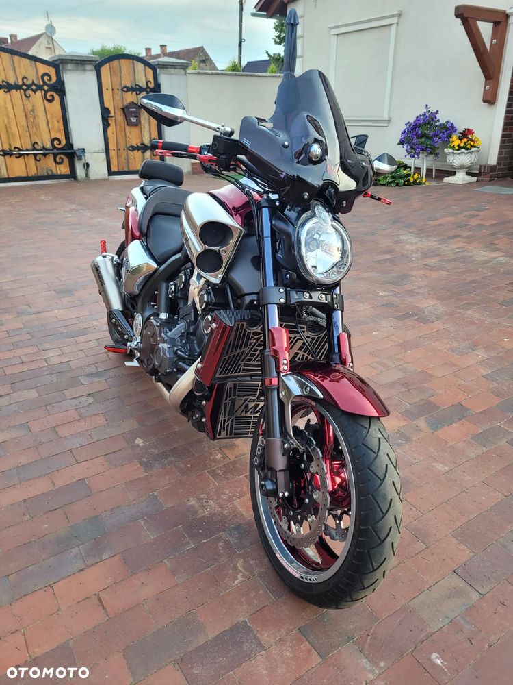 Yamaha V-MAX - 2