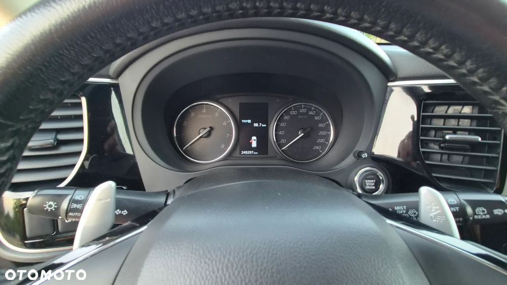 Mitsubishi Outlander 2.0 Intense 2WD CVT - 22