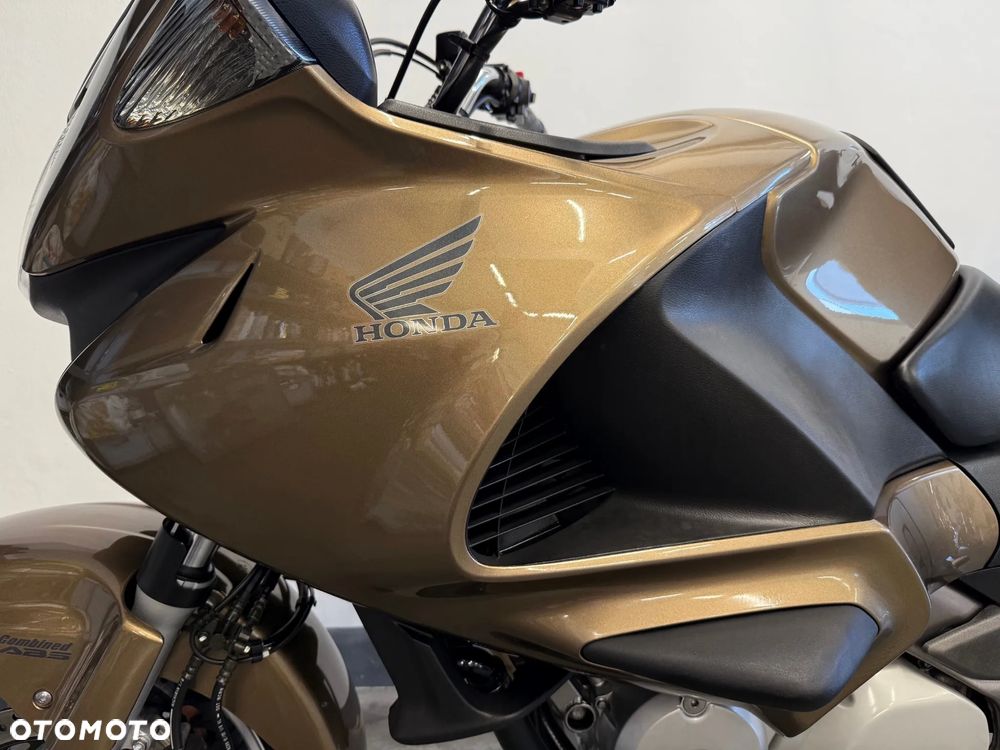 Honda Deauville - 17