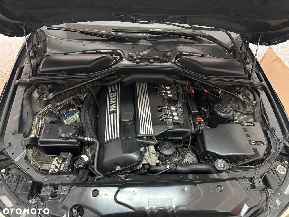BMW Seria 5 530i - 24