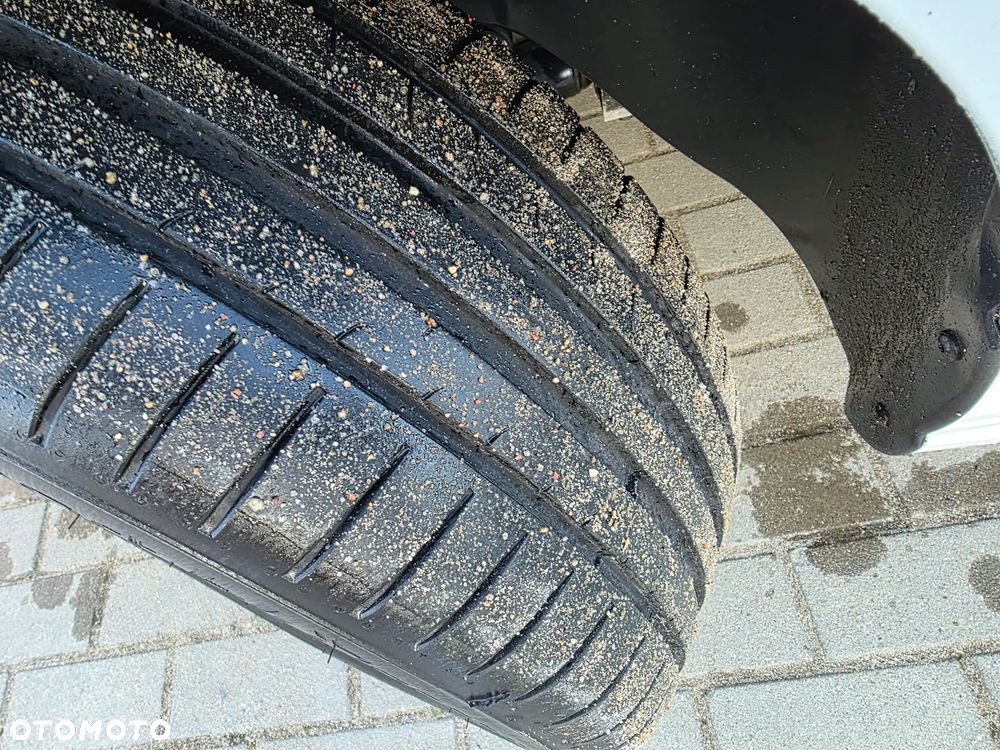 Volkswagen Golf 1.2 TSI BlueMotion Technology Style - 32