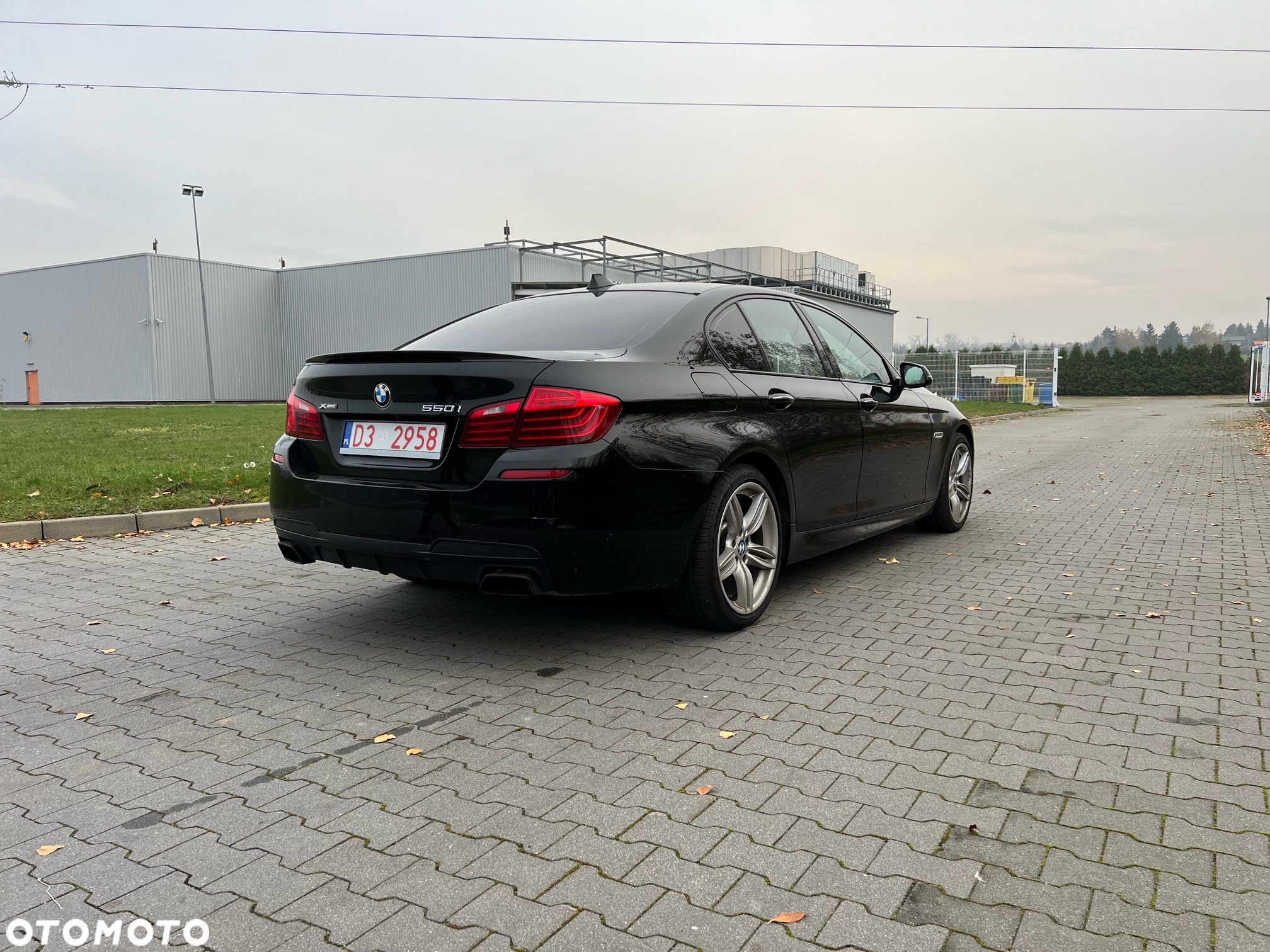 BMW Seria 5 550i xDrive Sport-Aut - 8