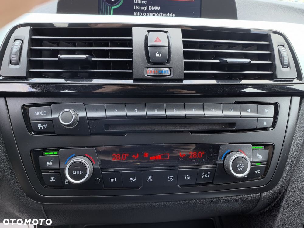 BMW Seria 3 318d DPF - 16