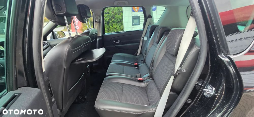 Renault Scenic 1.9 dCi Luxe Privilege - 33