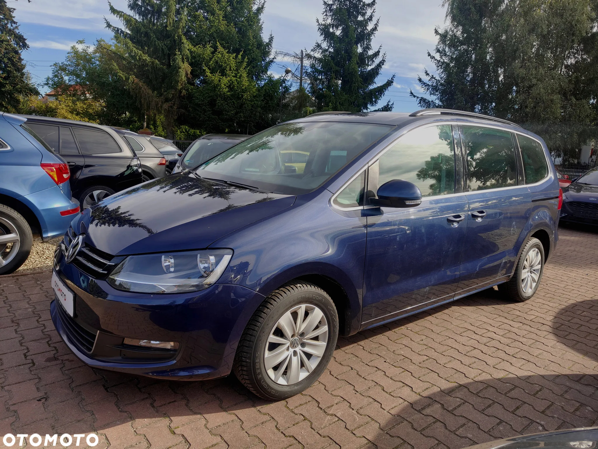 Volkswagen Sharan 2.0 TDI Trendline DSG - 4