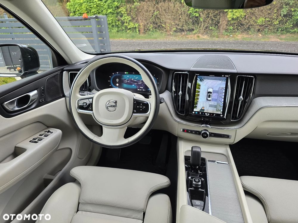 Volvo XC 60 B4 D AWD Plus Bright - 7