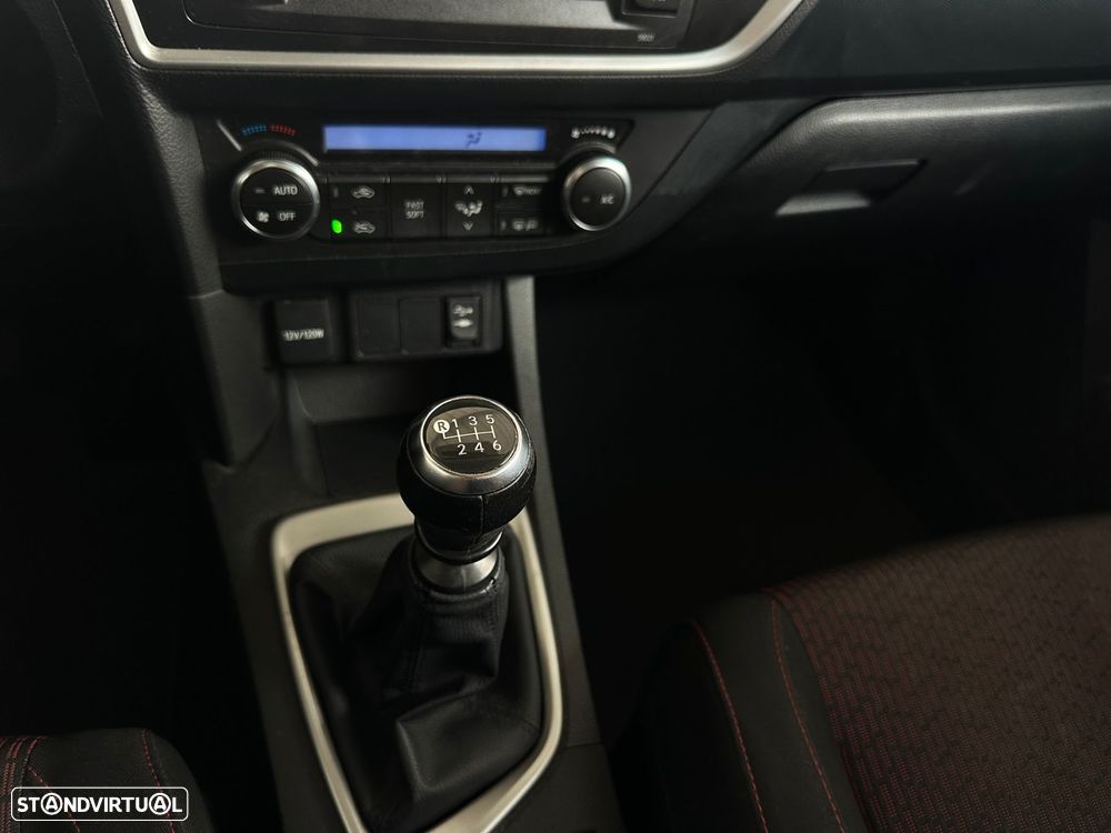 Toyota Auris Touring Sports 1.4 D-4D Comfort - 12