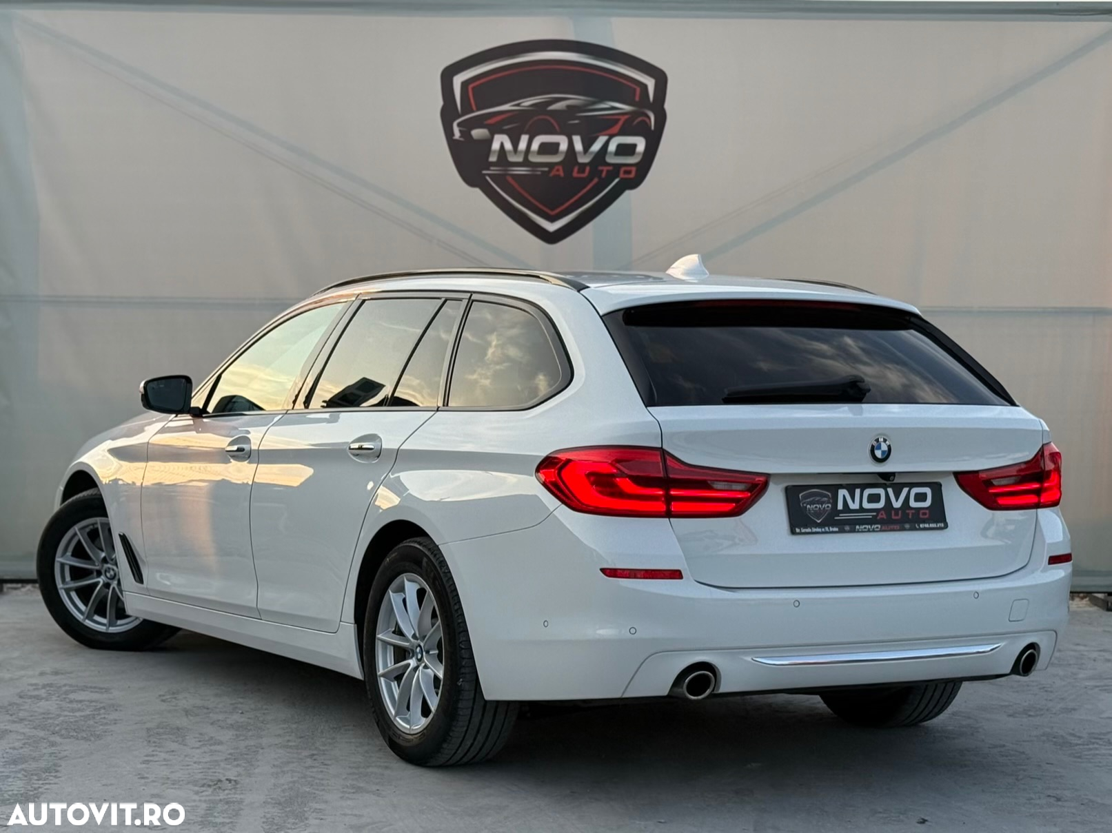BMW Seria 5 520d Touring Aut. Luxury Line - 5