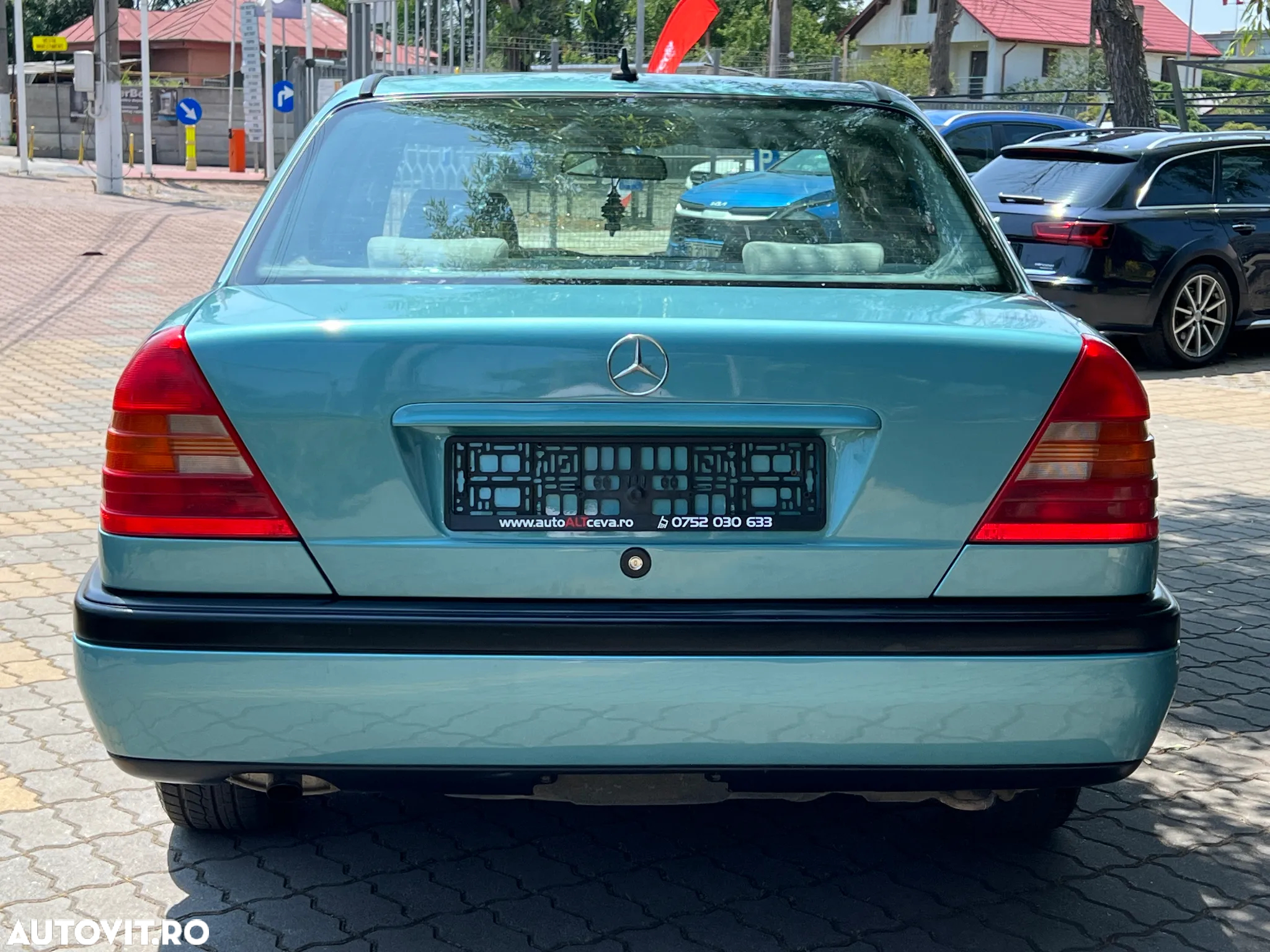 Mercedes-Benz C - 13