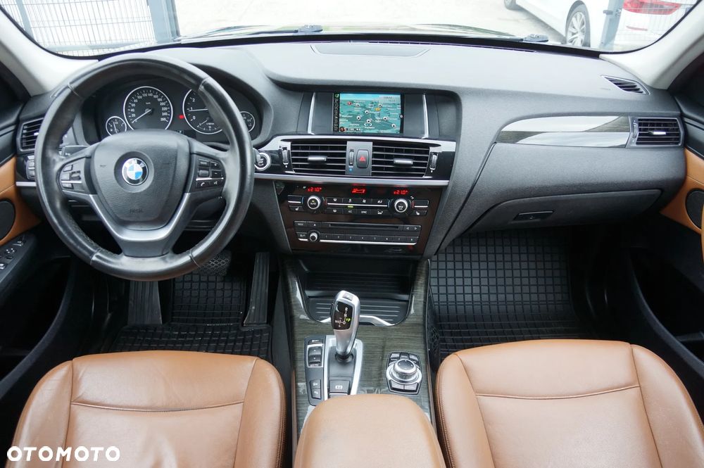 BMW X3 xDrive20i - 11